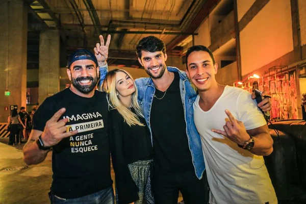 Festa de lançamento do Bud Basement agita porão do Mané Garrincha