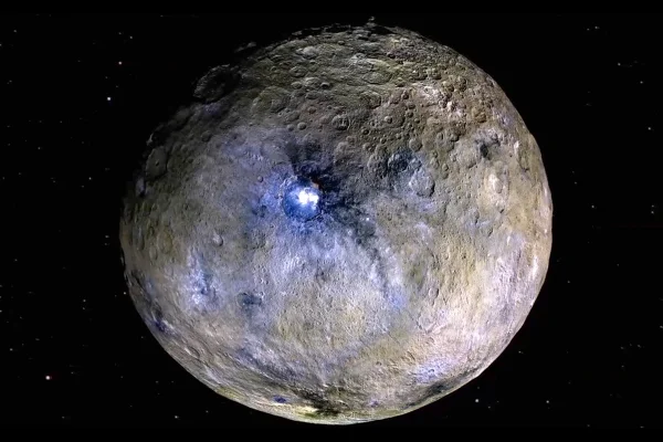 Imagem colorida digitalmente mostra o planeta anão Ceres - Metrópoles