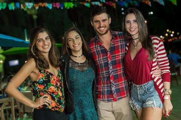Roberta Aun, Luiza Amorim, Augusto Fontana e Camila Albiero Roberta Aun, Luiza Amorim, Augusto Fontana e Camila Albiero