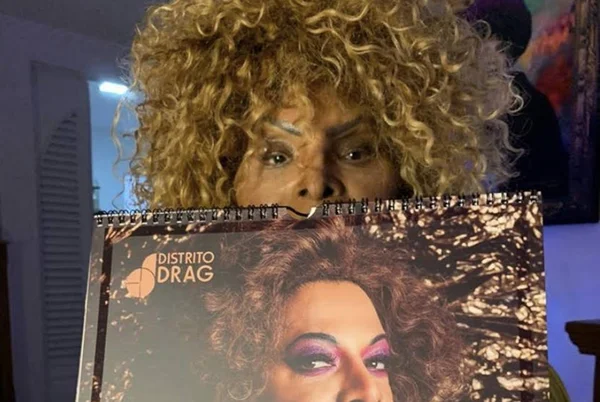 Calendário Drag consagra Elza Soares e arrecada fundos para movimento trans