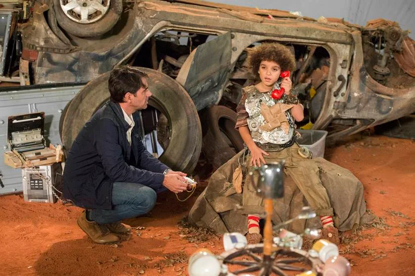 Jonas (Cauã Antunes) e o diretor artístico Vinícius Coimbra Jonas (Cauã Antunes) e o diretor artístico Vinícius Coimbra