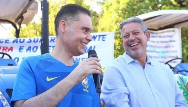 Primo de Arthur Lira nomeado no governo Bolsonaro pede voto em Lula