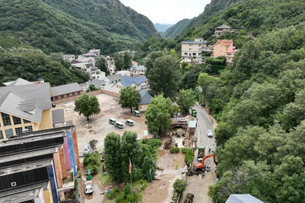 Estragos causados pelas chuvas que atingem Pequim (China)