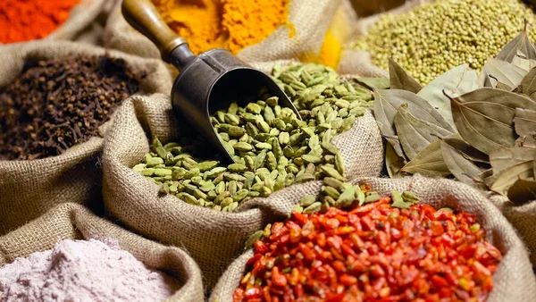 Nutricionista indica 5 especiarias para deixar a imunidade em dia