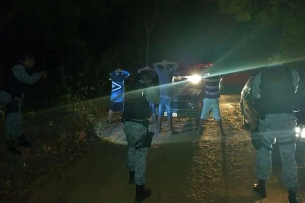 Homens são flagrados furtando gado e falam que iam fazer churrasco em MS