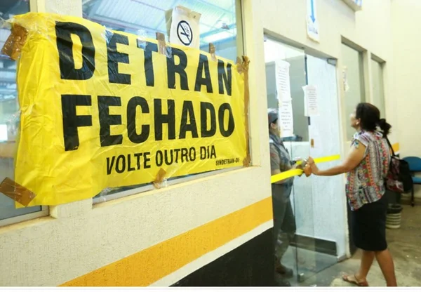 Detran-DF fecha unidades em dia de paralisação dos servidores