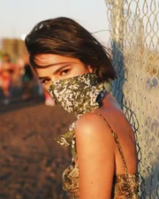 Delegada disse que Marquezine já está ciente da denúncia Delegada disse que Marquezine já está ciente da denúncia