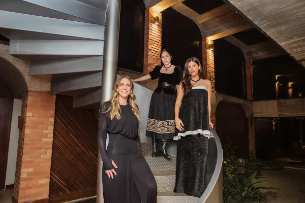 Renata Borsoi, Júlia Bastos e Stephanie Wenk realizam evento da Sauer