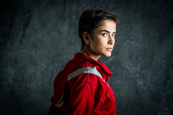 Maria Casadevall é Júlia em Ilha de Ferro