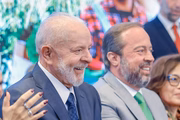 O presidente Luiz Inácio Lula da Silva (PT) e o ministro de Minas e Energia, Alexandre Silveira (PSD)