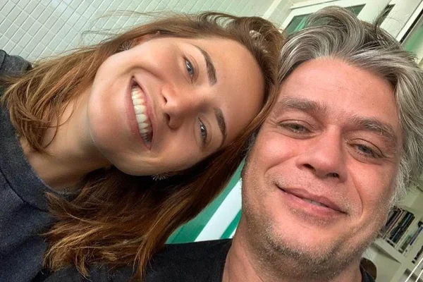 Fábio Assunção entrega, sem querer, sexo do bebê de Letícia Colin