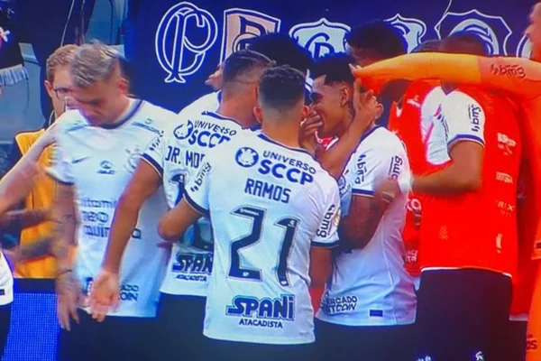 O Timão tinha o dever de pagar “bicho” dobrado pra Benedetto