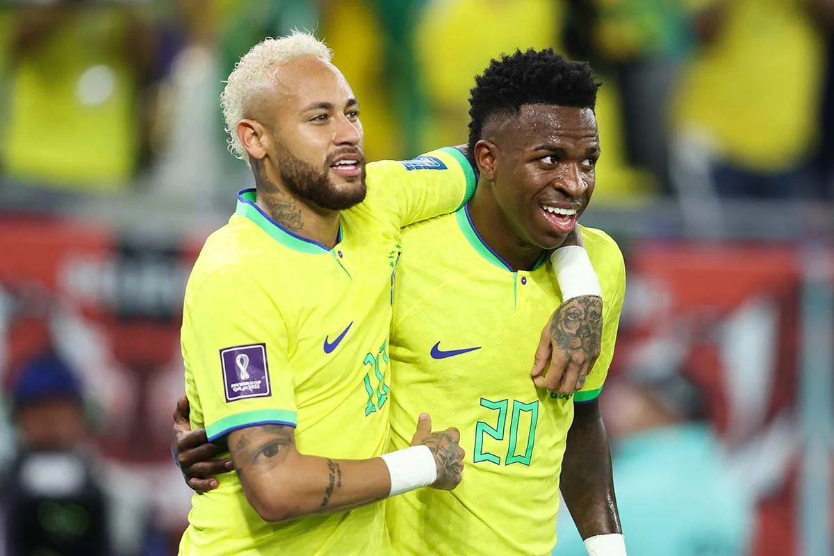 Retorno de Neymar desafia Vini Jr. por protagonismo na Seleção