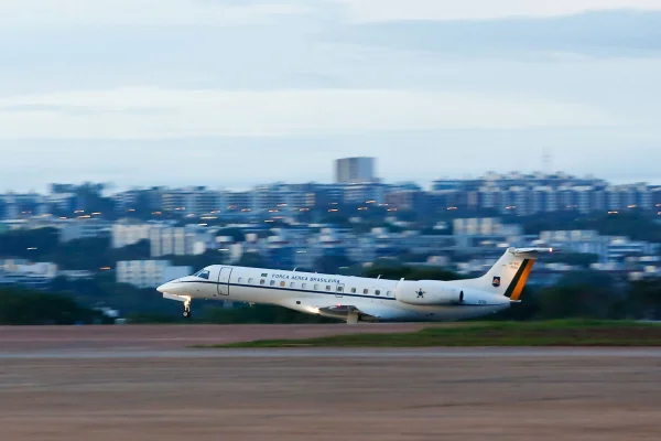 Pandemia de coronavírus faz voos oficiais da FAB caírem 35%