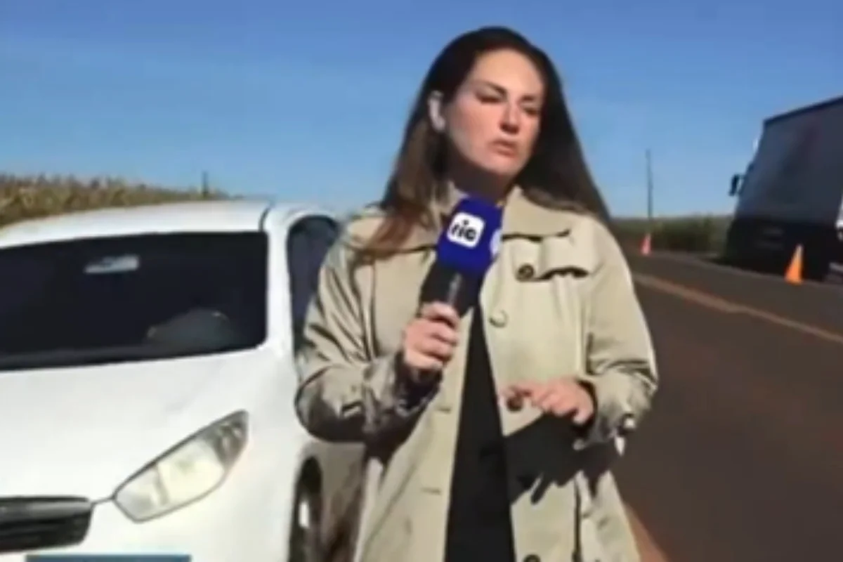 Repórter Carolina Barufatti quase foi atropelada em rodovia. Repórter Carolina Barufatti quase foi atropelada em rodovia.
