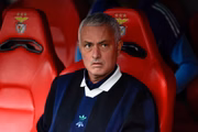 Mourinho enfrentou o Benfica quando comandou o Fenerbahçe.