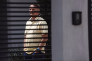 Ex-presidente Bolsonaro passeia no jardim Ex-presidente Bolsonaro passeia no jardim