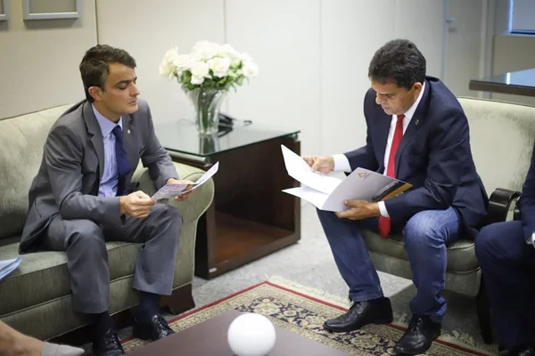 Distrital Ricardo Vale vai ao MPDFT contra Estatuto da Família