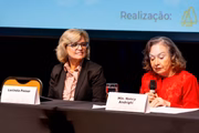 Lucinéia Possar e Nancy Andrighi dividiram bancada durante a abertura do III Congresso de Direito Empresarial do DF