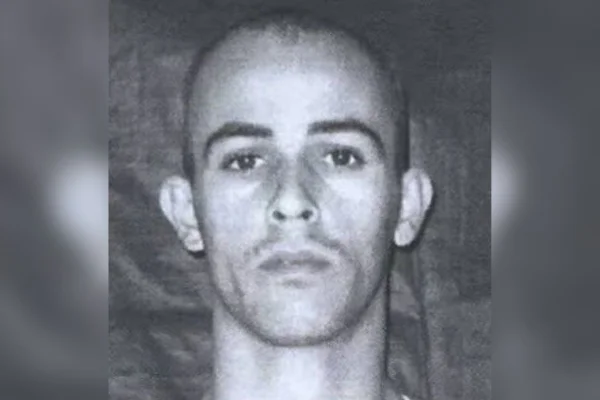 Imagem colorida do criminoso Naldinho do Comando Vermelho - Metrópoles