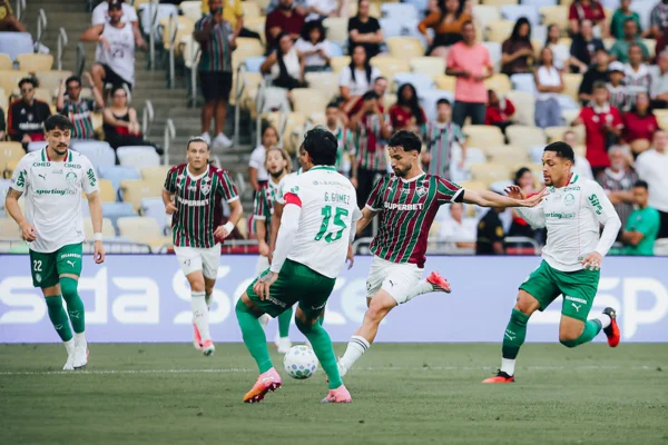 Imagem colorida de Palmeiras x Fluminense pelo Brasileirão- Metrópoles