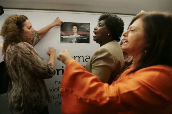 Parlamentares pedem divisão de fundo eleitoral para candidatas negras