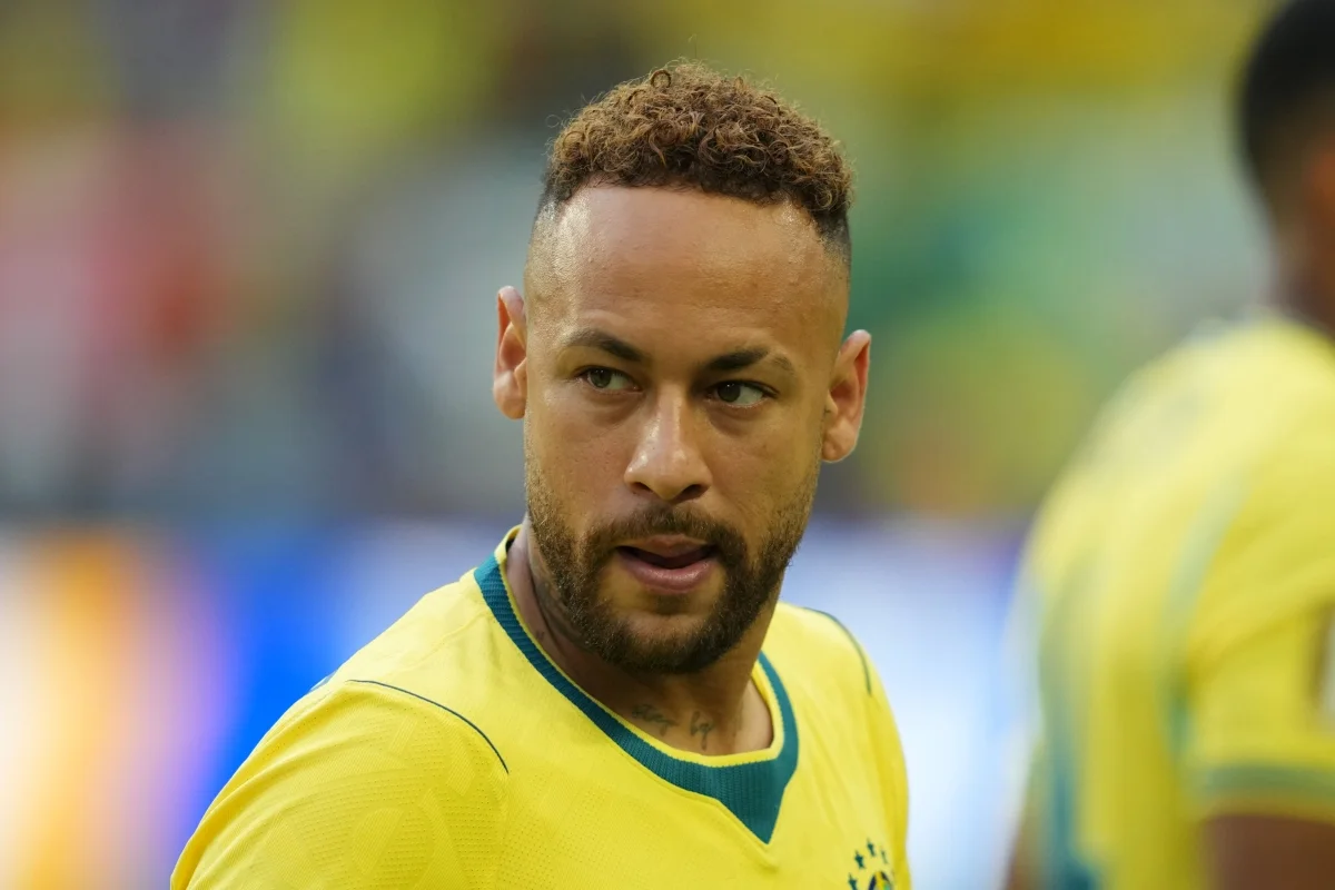 Após eliminação do Brasil, políticos rivalizam sobre papel de Neymar
