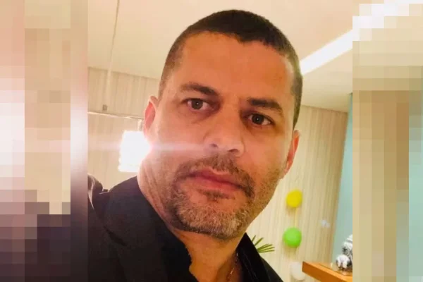 Imagem colorida, Preso, PF apontado como líder de "A Turma" chega ao DF. Veja imagens - Metrópoles
