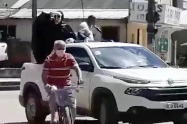Morte em carro de som