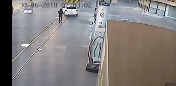 Motoristas abastecem em postos de combustíveis e fogem sem pagar