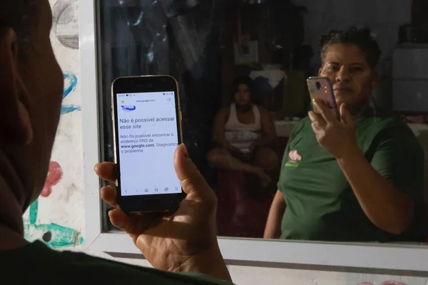 Quem são os 116 mil brasilienses que não têm acesso à internet