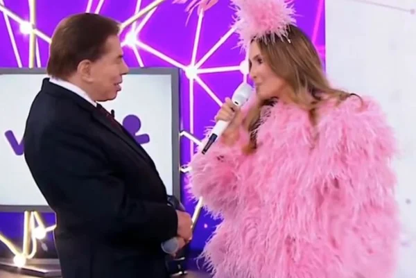 Silvio Santos rejeita abraço de Claudia Leitte: “Me deixa excitado”