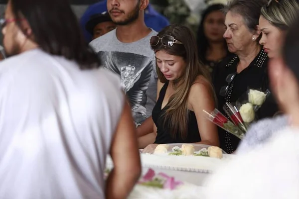 “Acorda, por favor”, pediu irmã de mulher morta em acidente na BR-080