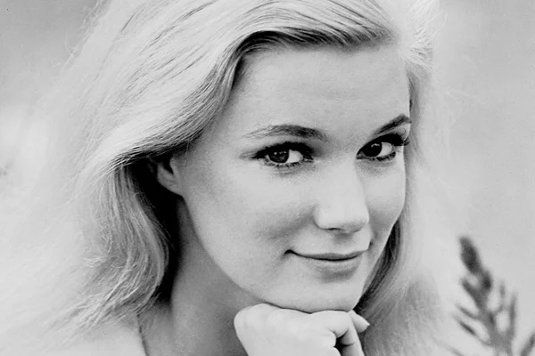 Atriz Yvette Mimieux é encontrada morta nos Estados Unidos