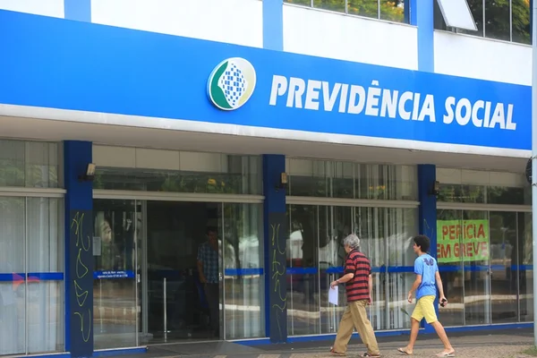 Governo reajusta teto de aposentadoria do INSS para R$ 7.087