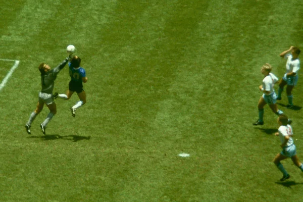 A mão de Deus de Maradona