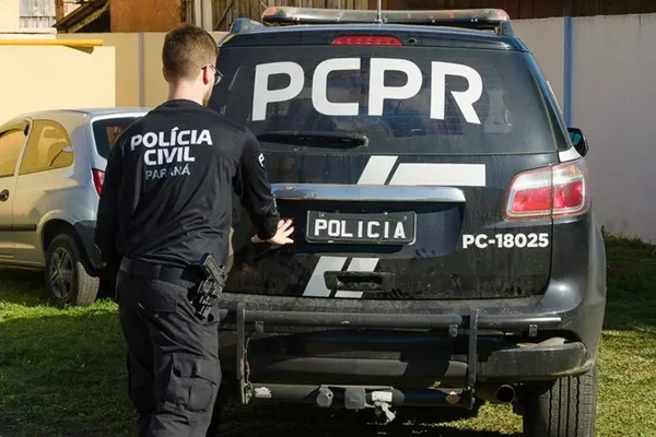 Imagem colorida mostra carro da Polícia Civil do Paraná - Metrópoles