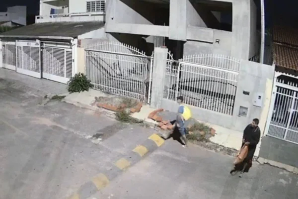 câmeras de segurança flagram ação de bandidos no Guará