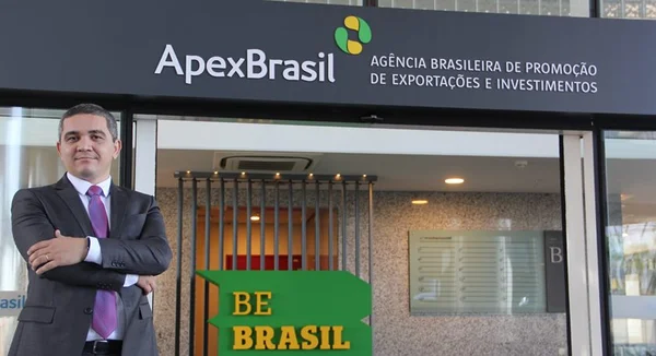 Governo confirma saída de Alex Carreiro do comando da Apex
