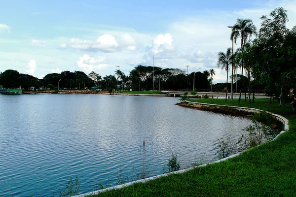 Parque da Cidade ganhará poço artesiano para salvar lago