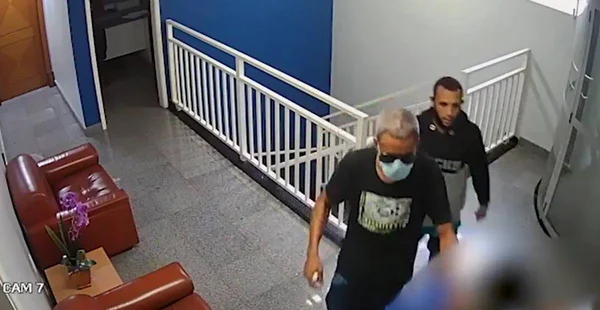 Vídeo. Ladrões fazem funcionários reféns durante assalto no DF