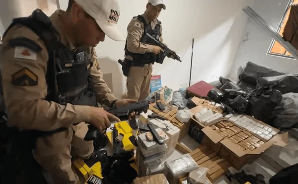 arsenal guerra PCC drogas e armas