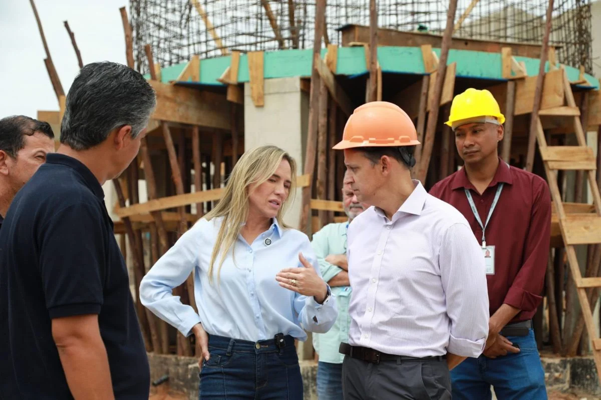 Celina Leão faz visita técnica em obras em Santa Maria Celina Leão faz visita técnica em obras em Santa Maria