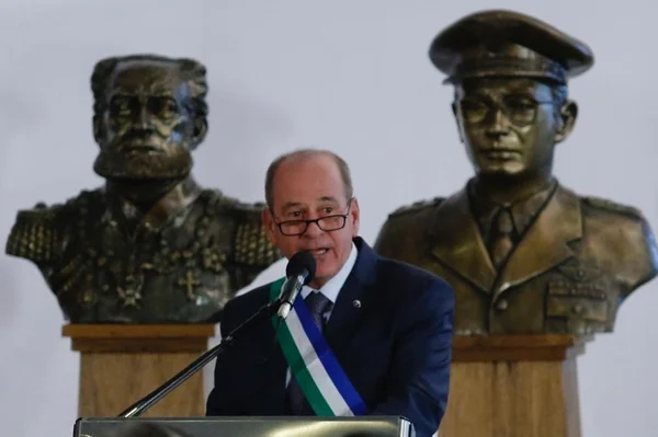 Azevedo e Silva assume Defesa: Forças Armadas seguirão a Constituição