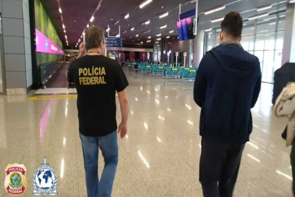Polícia Federal cumpre extradição de brasileiro procurado pela Interpol