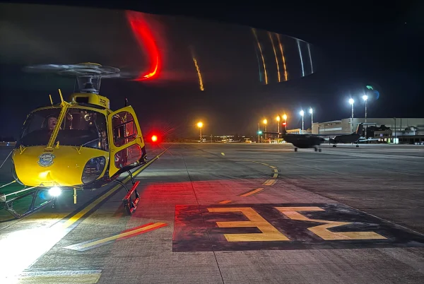 Helicóptero do Detran rasga o céu do DF para levar coração a paciente
