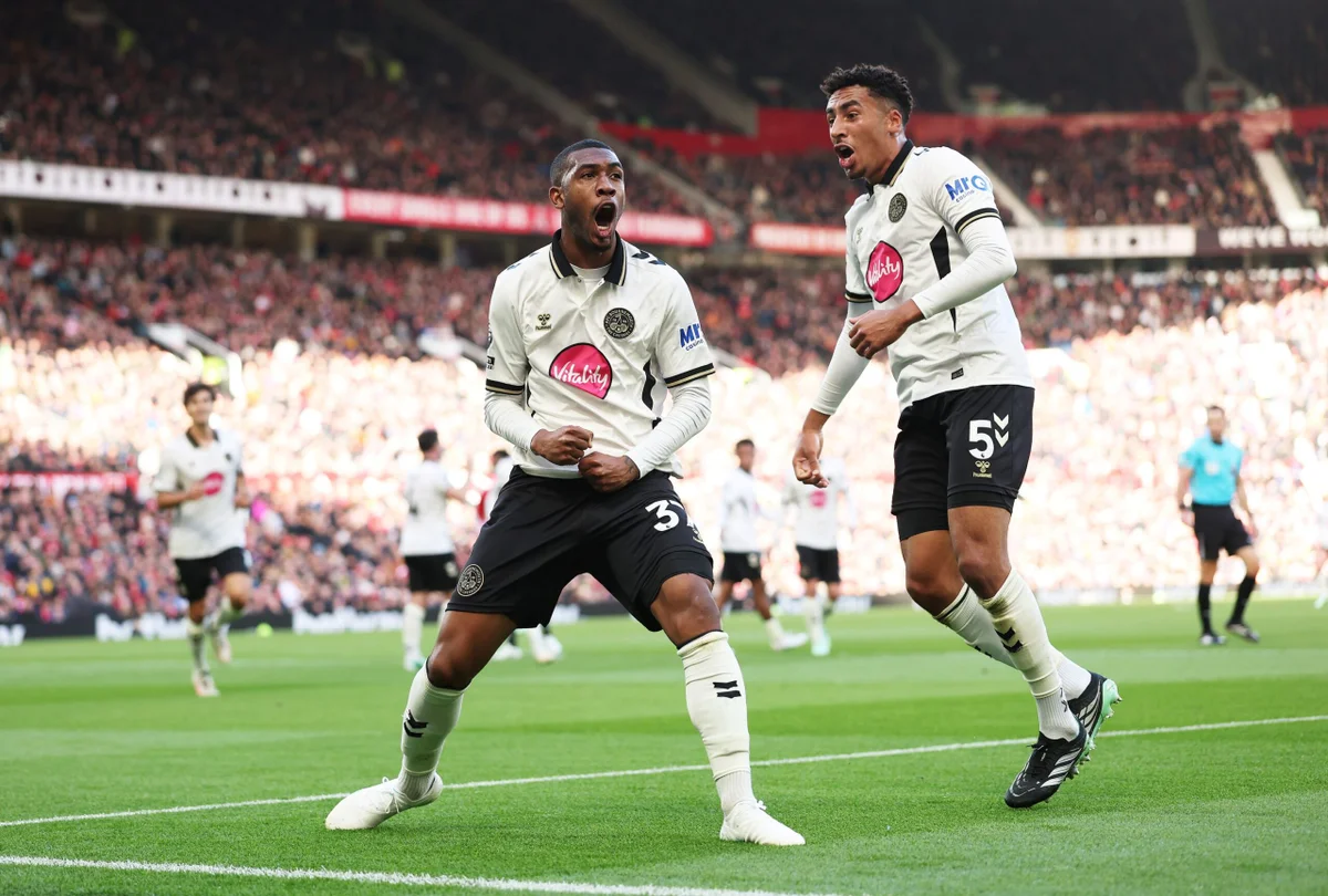Rayan comemorando gol pelo Bournemouth Rayan comemorando gol pelo Bournemouth