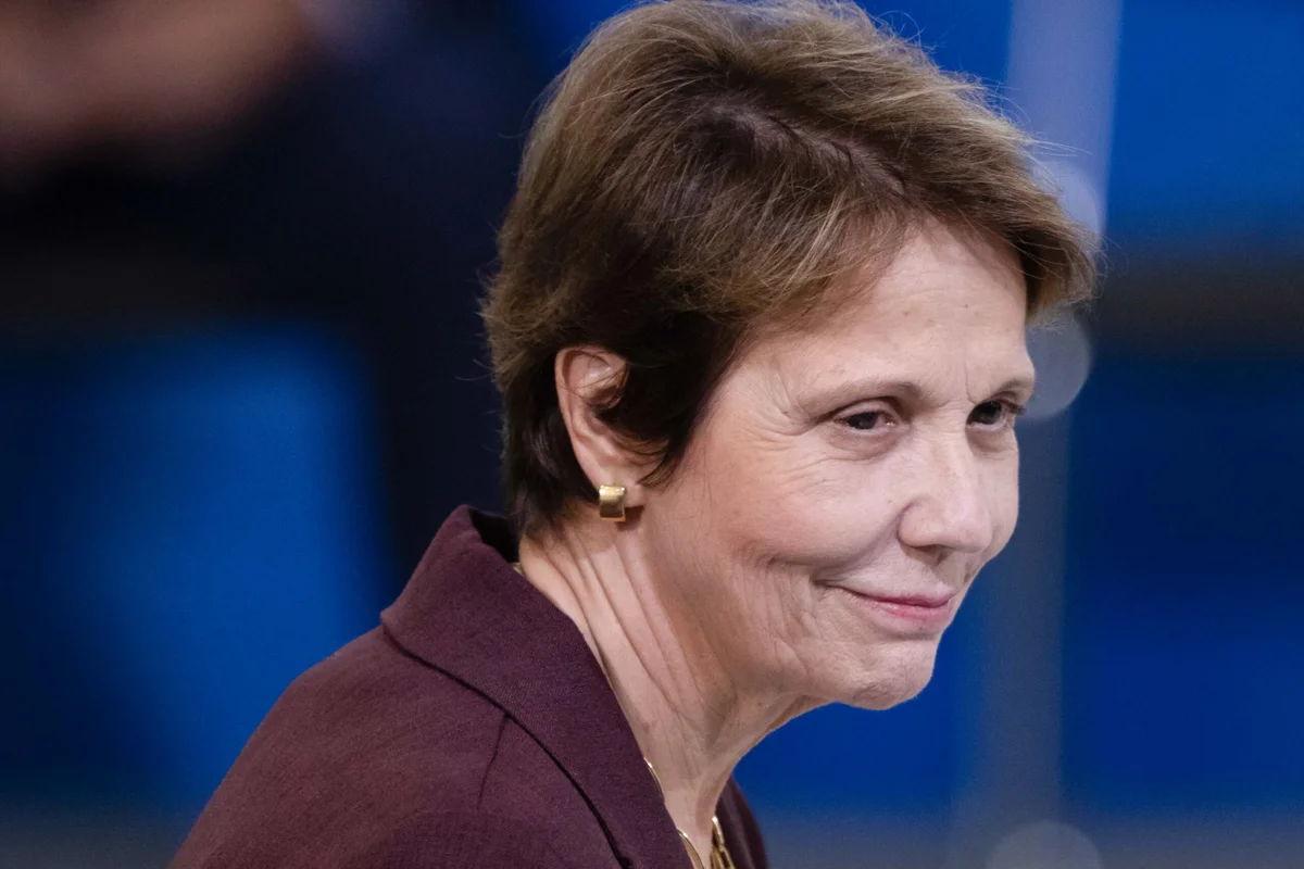 A senadora foi tratada por Flávio como um “sonho de consumo” para a vice, mas decidiu concentrar os planos na disputa pela presidência do Senado A senadora foi tratada por Flávio como um “sonho de consumo” para a vice, mas decidiu concentrar os planos na disputa pela presidência do Senado