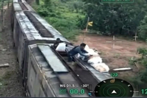 Operação Ouro Branco visou desarticular quadrilha especializada no furto de carga de farelo de soja e açúcar em vagões de trem em Aguaí (SP) - Metrópoles