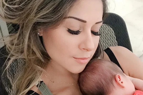Mayra Cardi diz que não vai mostrar o rosto da filha: “Sinto muito”